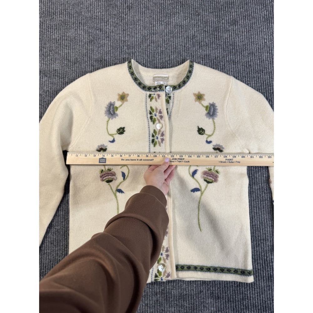 Coldwater Creek Ivory Floral Embroidered Knit Cardigan Sweater 100% Wool L Women - Picture 10 of 11